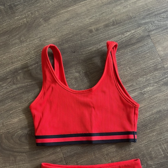 Solid & Striped Workout Set - Picture 2 of 6